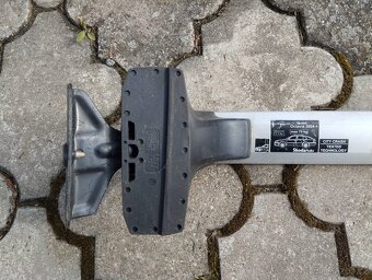 Střešní příčník Octavia II sedan - 5