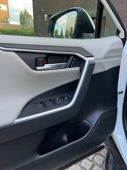 Toyota Rav 4 Hybrid, 2021,Automat, Nová STK - 5