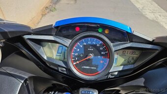 Honda VFR 1200 f - 5