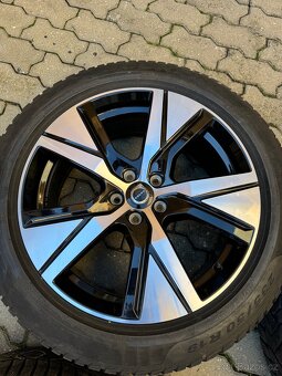 Zimní sada kol Volvo XC40 R19 - zimní pneu Pirelli - 5