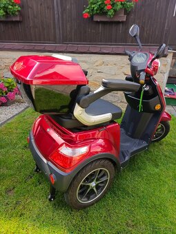 Elektrická tříkolka SELVO 31000 - 5