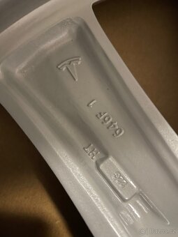 Original zimní alu Tesla Model X r20 + pneu 100% - 5
