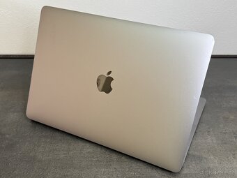 MacBook Air 13'' 2020 M1 / 8GB / 256GB SSD / Space Gray - - 5