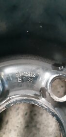 zimní kola 195/65 R 15 T s disky 6J x 15H2 ET 38 - 5