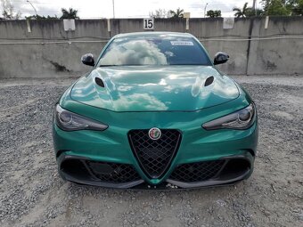 ALFA ROMEO GIULIA QUADRIFOGLIO - 5