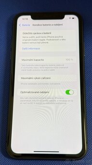 iPhone 11 64GB Black, krásný stav - 5