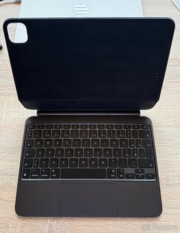 iPad Pro 11” (M4) s příslušenstvím (Perfektní stav) - 5