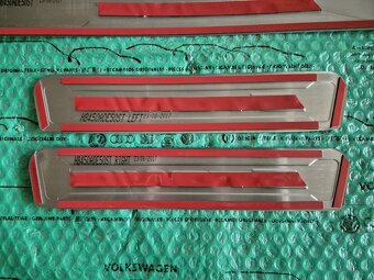 dekorativní ozdobné a ochranné lišty prahu Kia Stonic (YB CU - 5