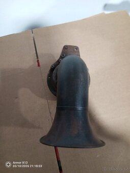 starý autoklakson Bosch roh - 5