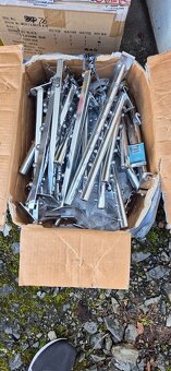 Držáky do drážkovaných panelů - 5