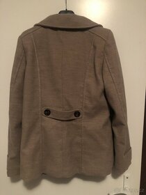 Béžový kabát H & M, vel. 38. Pěkný stav. - 5