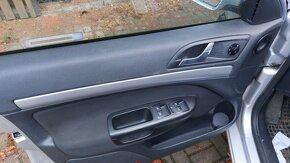 Škoda Octavia 2 kombi 2.0TDI 77KW BXE JCR LA7W r.v.2010 - 5