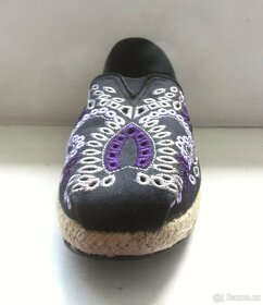 Černé nazouvací boty espadrilky zdobené 36.5 - 5