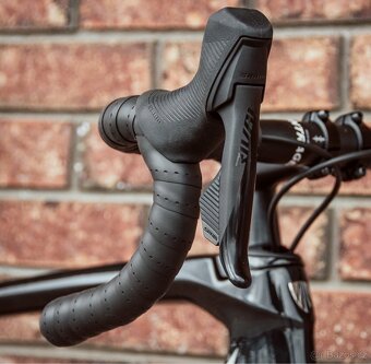 TREK Emonda SL 6 AXS etap Karbon 2023 - SRAM Rival AXS 2x12 - 5