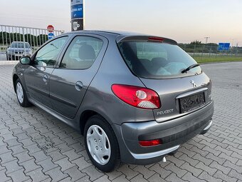 Peugeot 206 TRENDY 1.1i - 5
