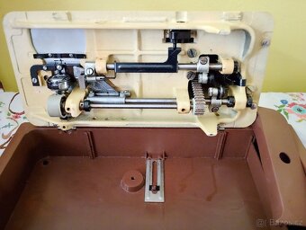 Veritas_německý šicí stroj_rezervace - 5