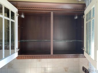 Moderní kuchyňská linka se spotřebiči - 5