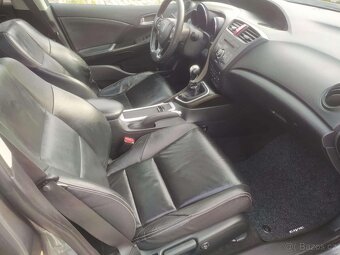 Honda Civic 2.2i-DTEC 110kW Exekutive plná výbava najeto 171 - 5