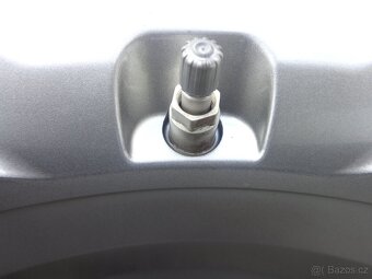 Hyundai Kona original zimna sada kol s TPMS - 5