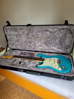 Levoruká elektrická kytara Fender Stratocaster - 5