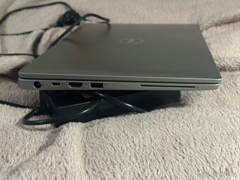 Dell Latitude 7400 – i7, 16 GB RAM, 477 GB SSD + nabíječka + - 5