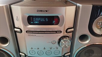 Zánovní věž Sony. - 5