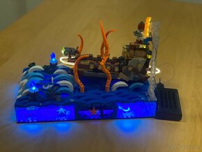 Svítící LEGO loď - lampa do dětského pokoje - 5