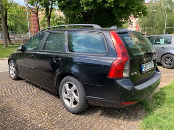 Volvo v50 2.0d rok 2009 - 5