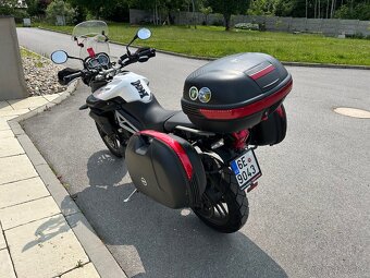Triumph Tiger 800 - 5