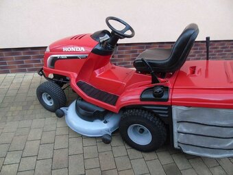 Zahradní traktůrek Honda 2620 - 5