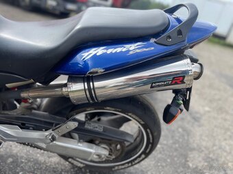 Honda Hornet 900 - 5
