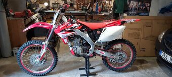 Honda CRF250R r.v. 2008 - 5