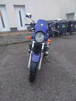 Suzuki GSX 1400 - 5