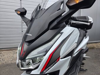 HONDA FORZA 350 2022 8200KM - 5