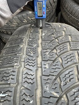 1004. 2x zimní pneu nokian 215/65 r17 ( cca 6 mm) - 5