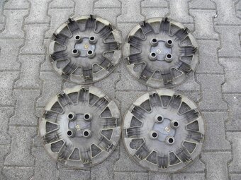 Poklice na kola 15 KIA - 4 ks - 5