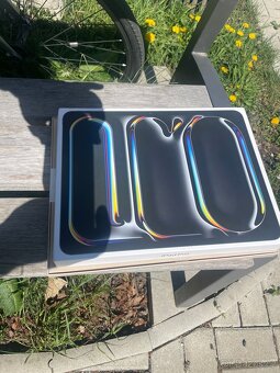 Apple iPad Pro 13" (2024) 256 GB Wi-Fi vesmírně černý - 5
