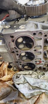 Hlava motoru 1.0tsi škoda,wv,seat,audi 04C 103 404 - 5
