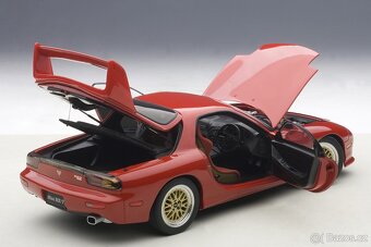 Mazda RX-7(FD) Tuned version AUTOart 1:18 - 5