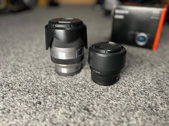 Prodám Sony a6500 se spoustou příslušenství - 5