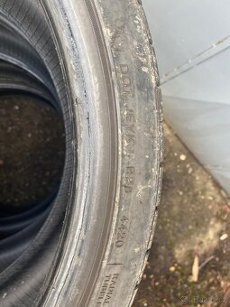 235/35r19 - 5