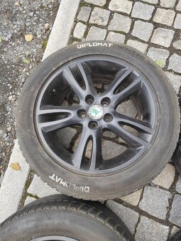 Prodám orig alu 16 škoda Fabia roomster 5x100 ET 43 Pneu k. - 5