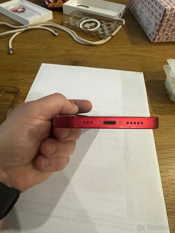 Iphone 13 RED edice, 128gb - 5