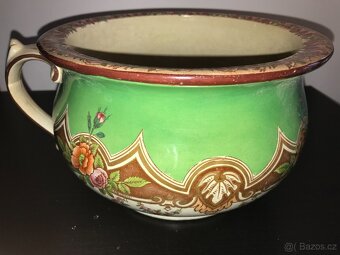 Sběratel nabízí staré porcelánové nočníky - 5