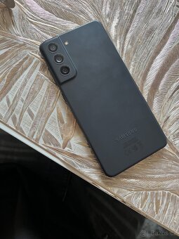 Samsung S21 FE - 5