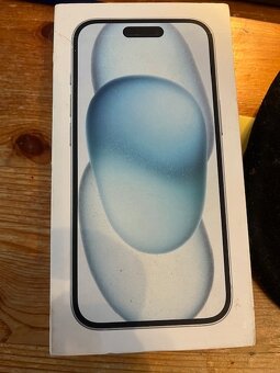 Mobilní telefon iPhone 15 128GB modrá - 5
