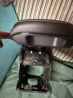 Loketní opěrka originál Octavia 4 - 5