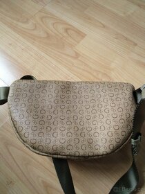 Guess - ledvinka. - 5