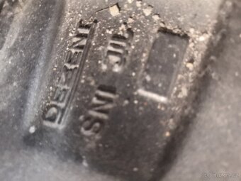 Dezent 7.5x17 5x108 ET40 - 5