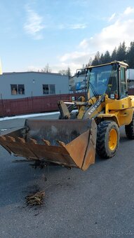 Čelní nakladač Volvo L30g - 5